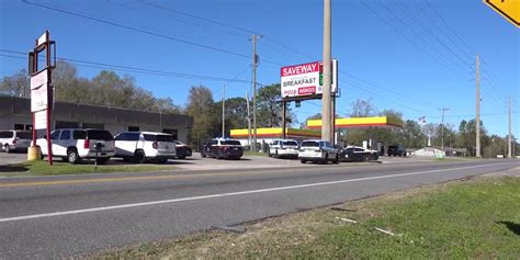 Illegal gambling: Ten arrested, slot machines seized at Tallahassee are.
